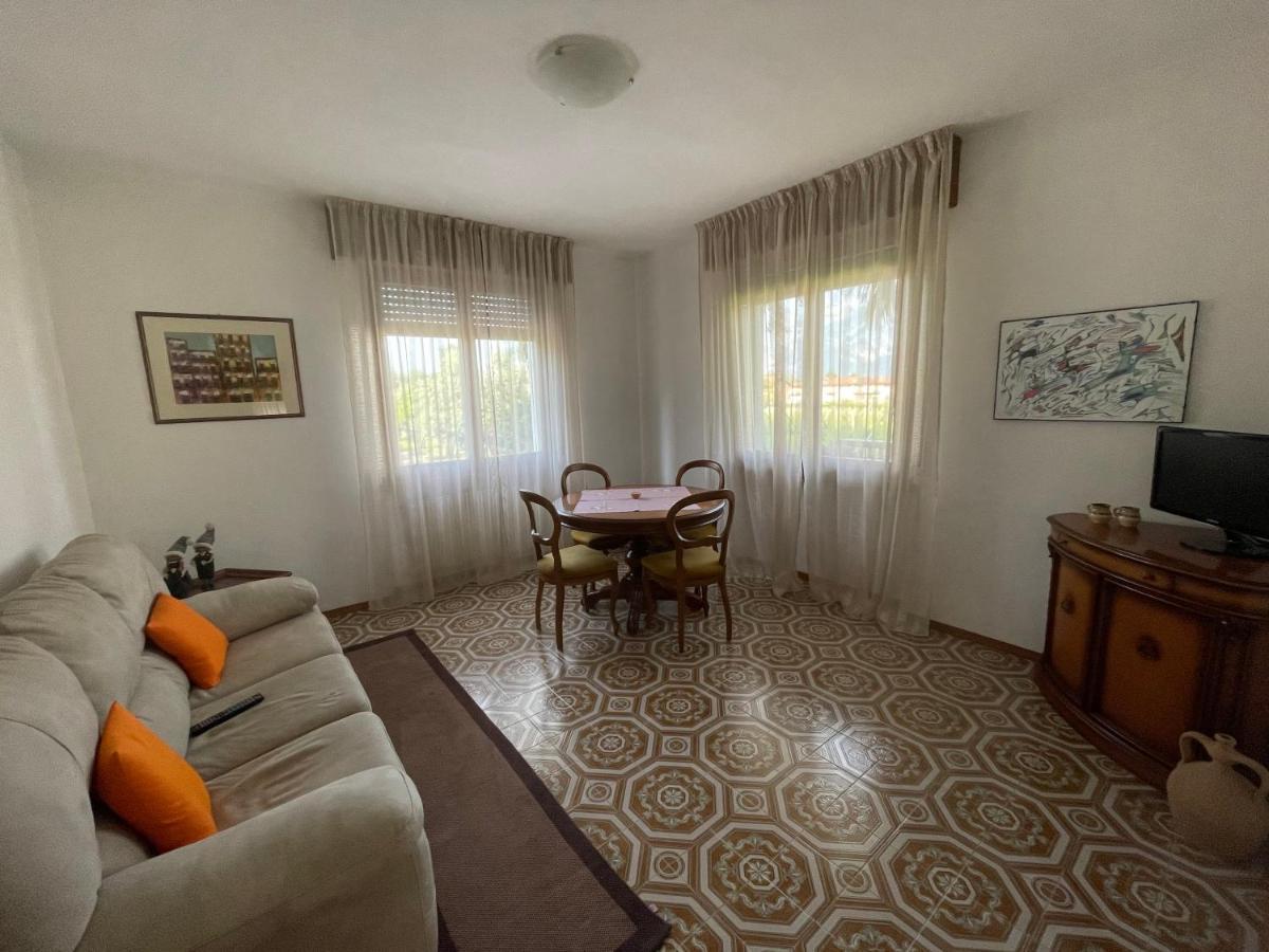 Appartamento Lucia Torbole Sul Garda Dış mekan fotoğraf